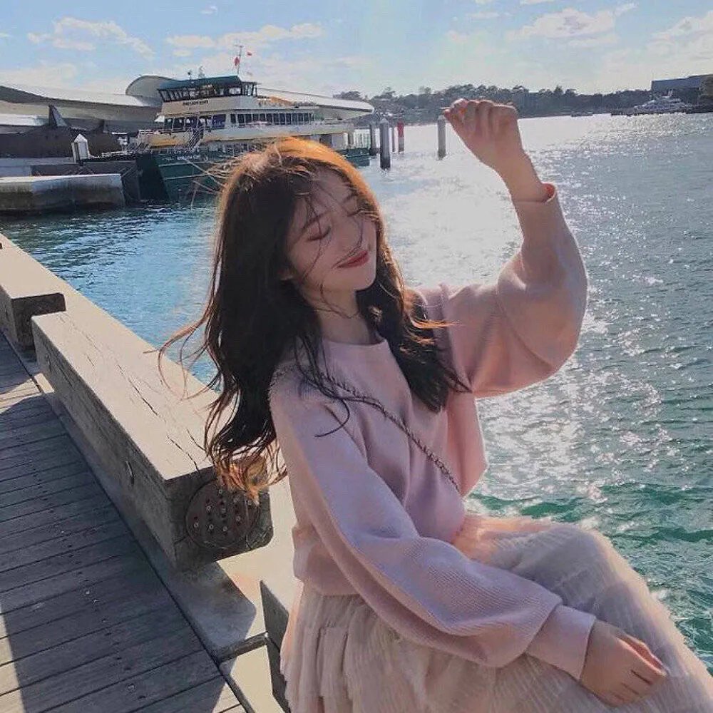 我们何不引吭高歌？